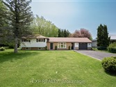 13481 Loyalist Pkwy, Prince Edward County