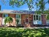 2 DEERFIELD St, Loyalist