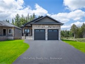 163 Creighton Dr, Loyalist