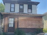 4514 Bridge St, Niagara Falls