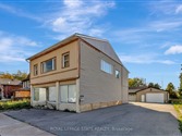 4528 Bridge St, Niagara Falls