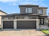 344 Moonlight Dr, Russell