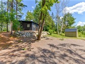 355 GREENWAY Dr, Whitewater Region