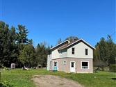 74 SANDY BEACH Rd, Laurentian Valley