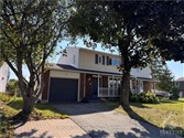 7 EXETER Dr, Barrhaven